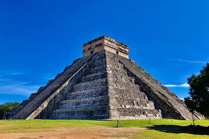 2-Day Trip of Main Yucatan Attraction Including Uxmal and Izamal - Uxmal and the fine detail of Puuc architecture