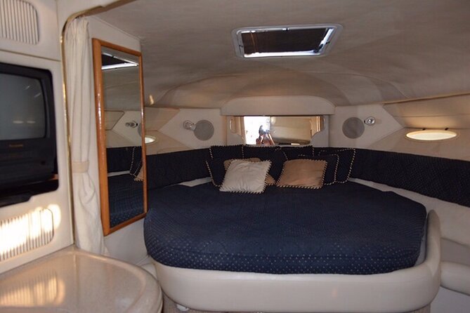 2-hour Private Sunset Cruise on a luxury yacht in Cancun Bay 25P18 - Comfort, drinks, and the onboard setup