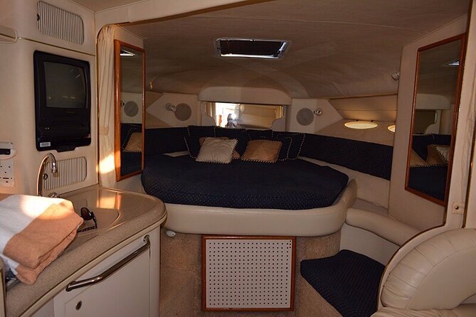 2-hour Private Sunset Cruise on a luxury yacht in Cancun Bay 25P18 - Who will enjoy this cruise most