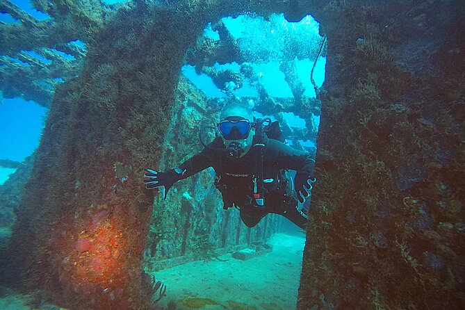2 Tanks Scuba Diving Wreck and Reef in Cancun for Certified Divers - Forms, Certification, and Health Rules