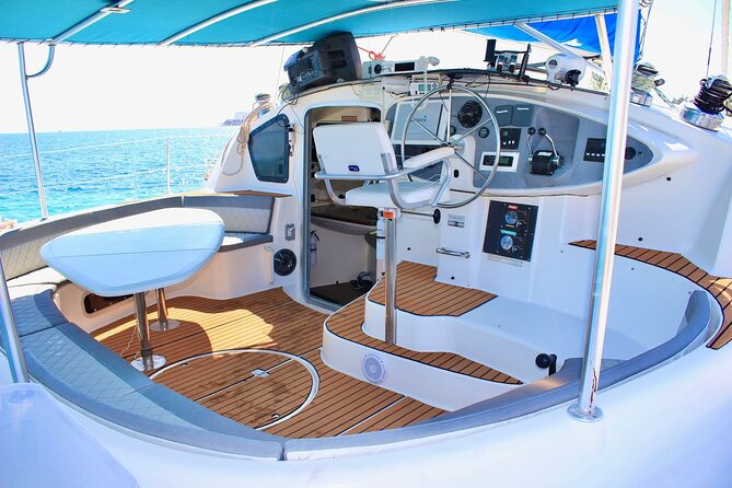 4hrs / 46ft Catamaran Private Charter From Cancun to Isla Mujeres - Families, children, and mixed-age groups