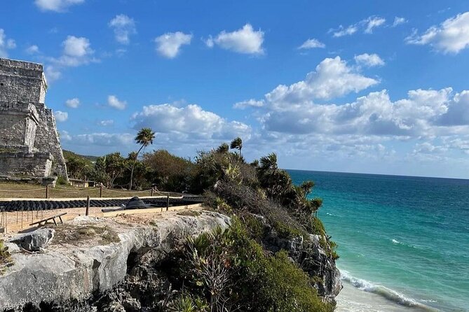 4X1 Tour to Tulum, Coba, Cenote and Playa Del Carmen - One hour on Playa del Carmen’s 5th Avenue