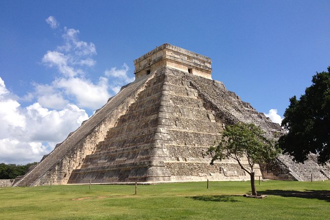 5 Days Mayan Heritage History Tour - Day 4: Edzná, Uxmal and Mérida