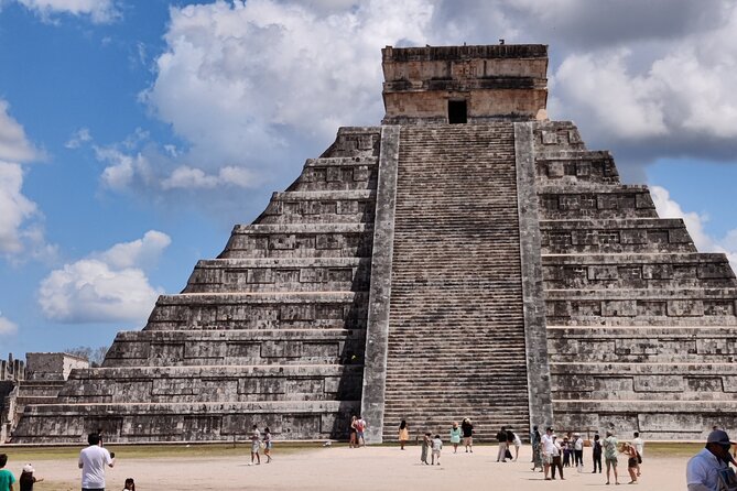 5x1: Chichen Itza + Suytun & Ikkil Cenote + Buffet + Valladolid - Transport, group size, and the long road home