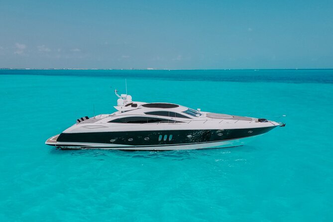 82 Feet Mega Yacht Rental up to 15pax in Cancun - Anchoring Near Playa Norte