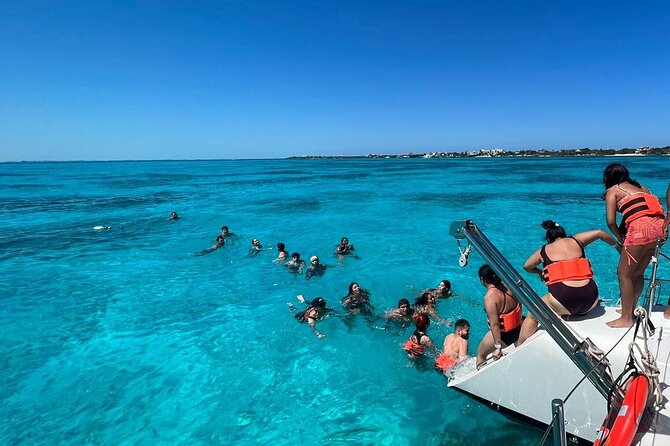 All Inclusive Isla Mujeres Catamaran - El Meco reef: worthwhile when conditions cooperate