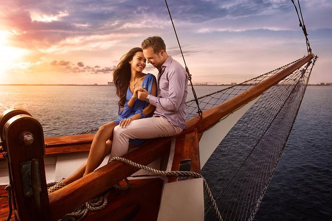 Amazing Romantic Dinner on a Spanish Galeon with Saxophone Music - The sunset route through Nichupte Lagoon