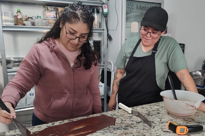Artisanal Chocolate Bean to Bar Workshop in Cancún - A cocoa drink starts the class