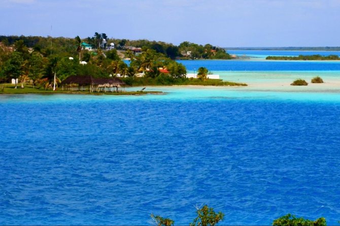 Bacalar - Cenote Azul: an easy first stop