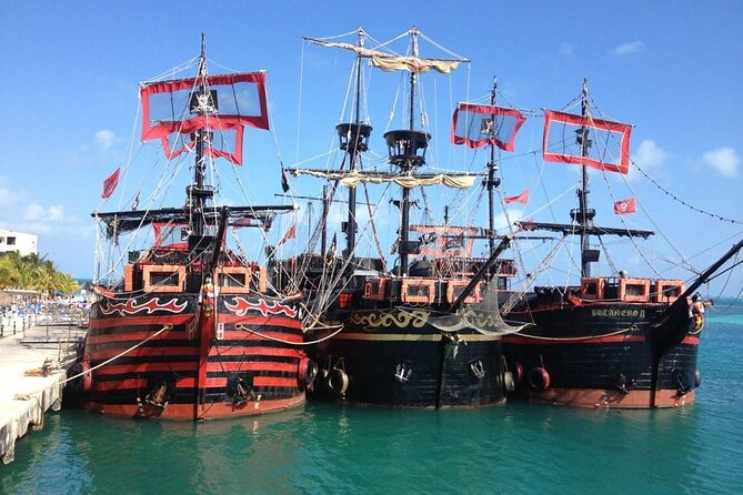Be amazed with PIRATE SHOW in Cancun, includes Dinner & Open Bar - Games, dancing, and contests before dinner