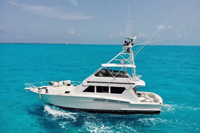 Biggest Luxury Yacht Boat Best in Cancun up to 28 pax - Choosing four, six, or eight hours on the water