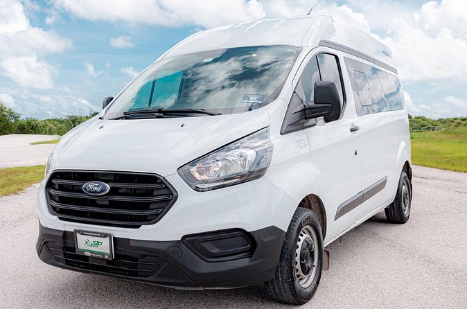 Black Luxury Van from hotels to Cancun Airport - A private ride instead of a last-minute taxi search