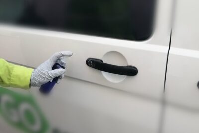 Black Luxury Van WiFi arrivals aboard from Cancun Airport