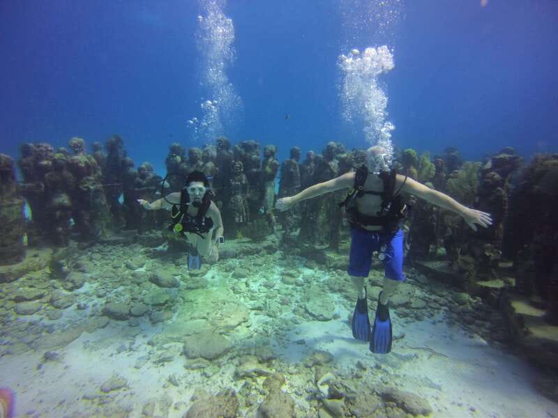 Cancun: 2-Tank Dive for Beginners with MUSA and Reef Dive - First underwater session: MUSA at 10 meters