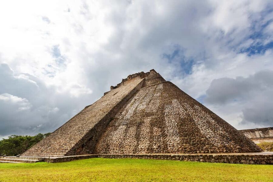 Cancun: access to Chichen Itza, Ek Balam, a Cenote, and Lunch - Mexican buffet and tequila tasting