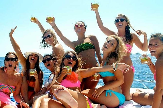 Cancun Adults Only Party Cruise to Isla Mujeres with Open Bar - The reef stop and snorkeling conditions