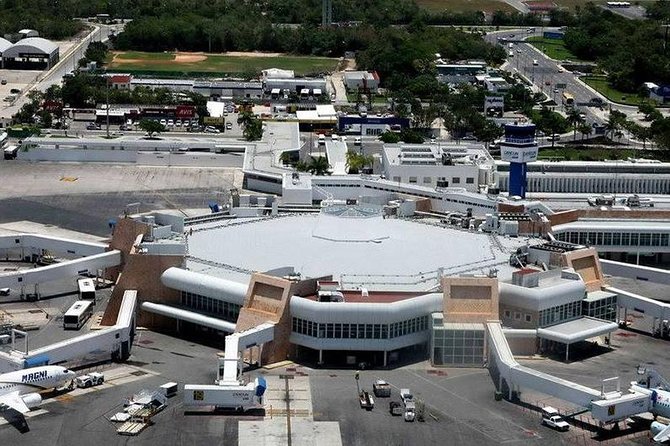 Cancun Airport Private Shuttle with WIFI - Communication and Reliability: What to Watch