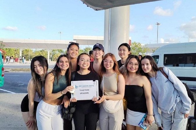 Cancun Airport Private Transfers to Cancun 15 Miles - Drivers, communication, and the human touch