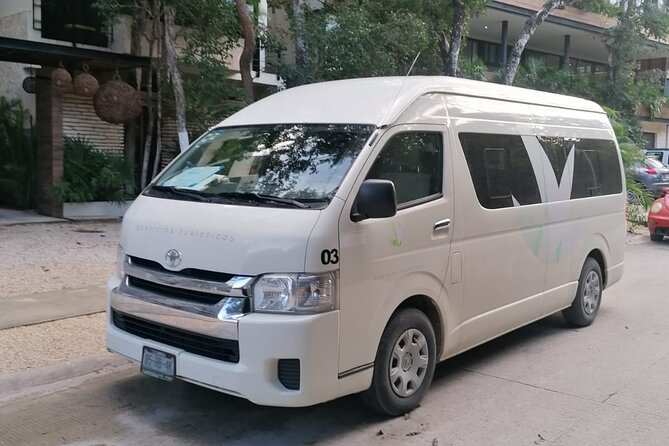 Cancun Airport Private Transportation to Tulum - The Route 307 ride toward Tulum