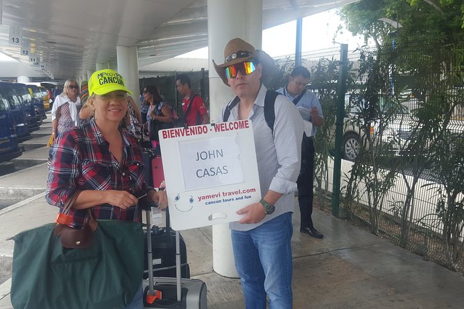 cancun airport shuttle - A low-cost arrival at Cancun International Airport