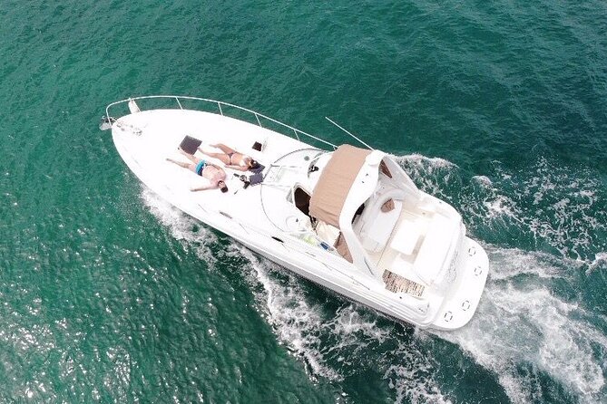 Cancun Bay Private 2-Hour on a Luxury Yacht - What the strongest praise tells you