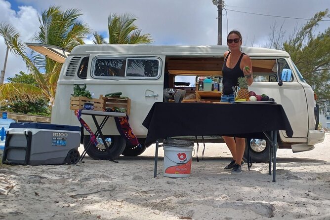 Cancun Beach Seafood Barbecue Class in a Kombi - A seafood class with the beach as your dining room