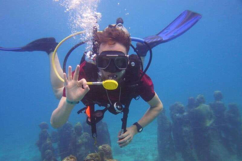 Cancun: Beginner Scuba Diving at Underwater Museum - Manchones Reef and the change from art to sea life