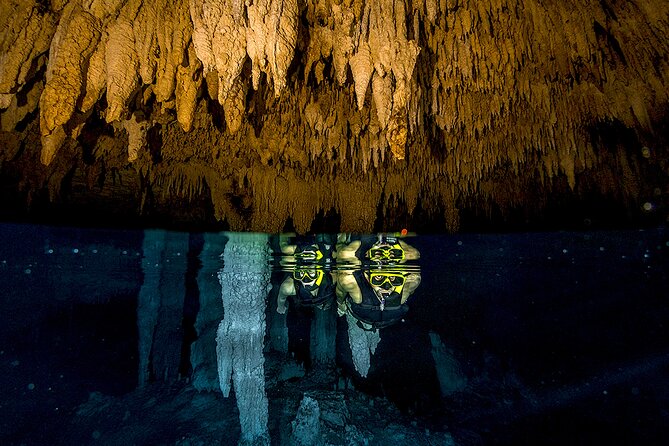 Cancun Cenote Tour: Snorkeling, Rappelling and Ziplining - The rappel into Yaxmuul is short but memorable