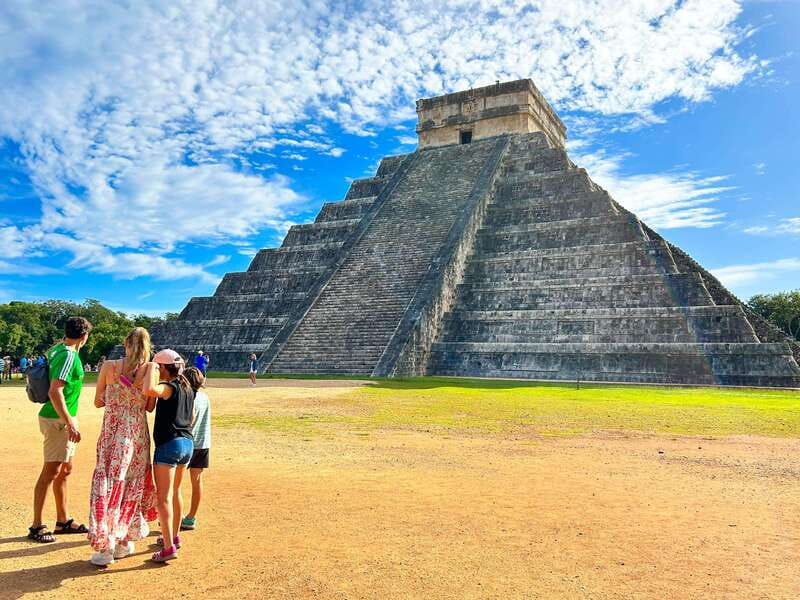 Cancun: Chichen Itza & Yaxunah Ruins Private Tour & Cenote - Why the early start matters at Chichen Itza