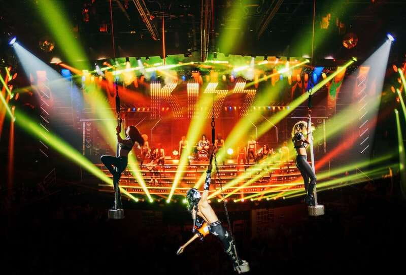 Cancun: Coco Bongo Nightclub Experience - Choosing between Premium, Gold Member, Double Gold, and Front Row