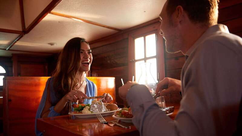 Cancun: Columbus The Romantic Dinner Cruise - The crew makes the difference