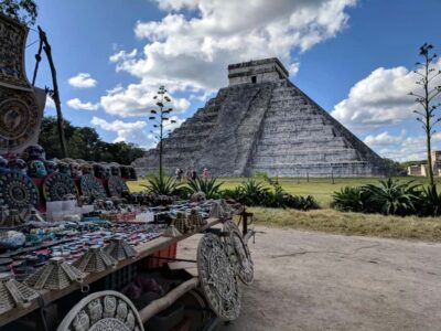 Exclusive sunrise at Chichen Itza, expert tour guide