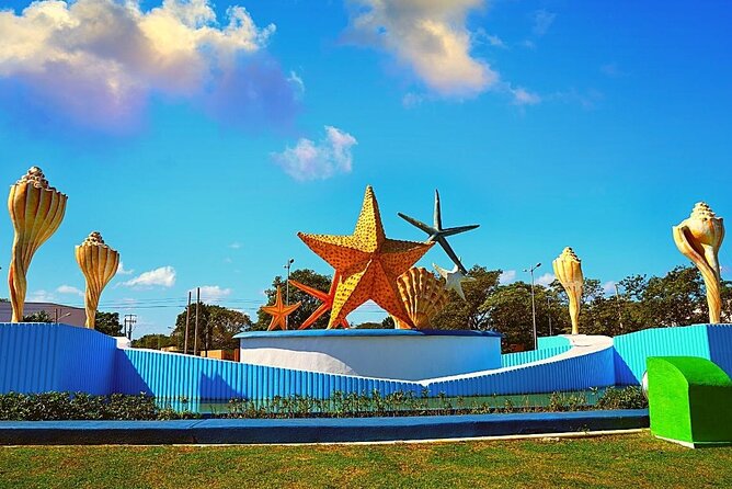 Cancun Guided Bus City Tour (from Cancun and Riviera Maya) - Plaza la Fiesta and the tasting stop