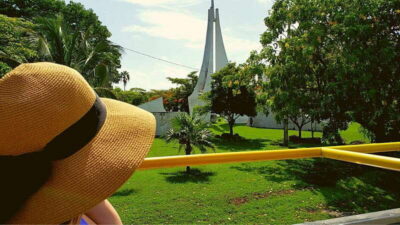 Guided City Tour with Shopping by Double Decker Bus