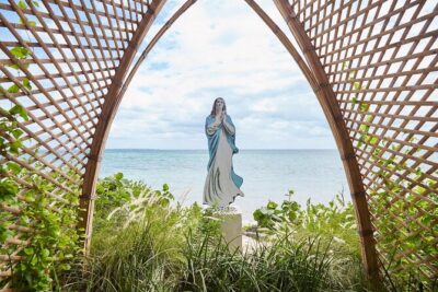 Cancun Guided Sightseeing El Meco Site, Letters and Shopping