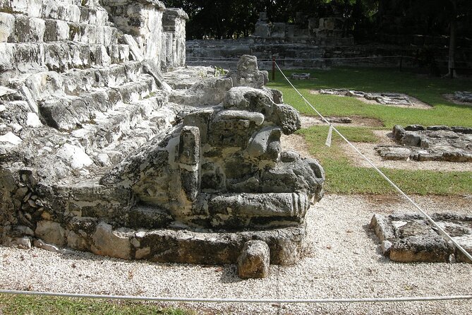 Cancun Guided Sightseeing El Meco Site, Letters and Shopping - México Mágico and the second hour of shopping