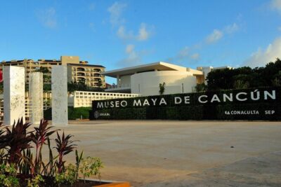Cancun Guided Sightseeing, Shopping and Tasting Tour