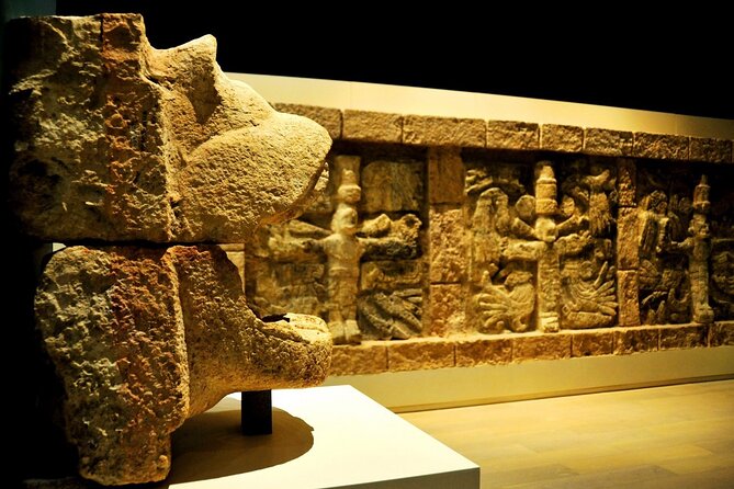 Cancun Guided Sightseeing, Shopping and Tasting Tour - The jewelry center: impressive workmanship, strong sales pressure