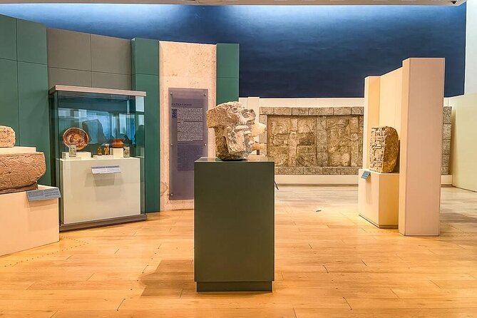 Cancun Guided Sightseeing, Shopping and Tasting Tour - México Mágico brings crafts and tasting into one stop