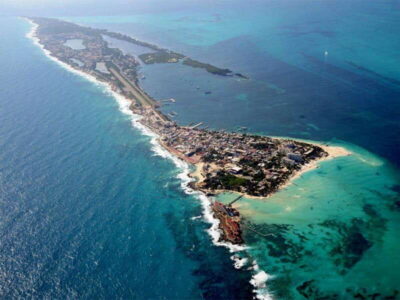 Half Day Private Catamaran to Isla Mujeres
