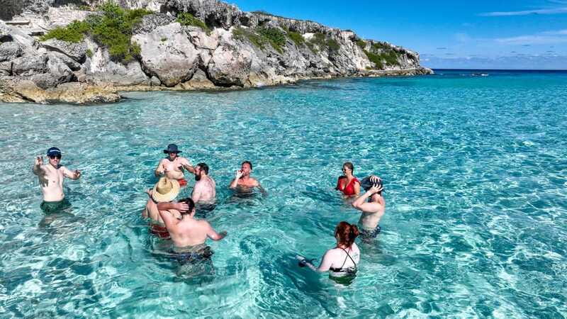 Cancun: Half Day Private Catamaran to Isla Mujeres - Booking details to keep in mind