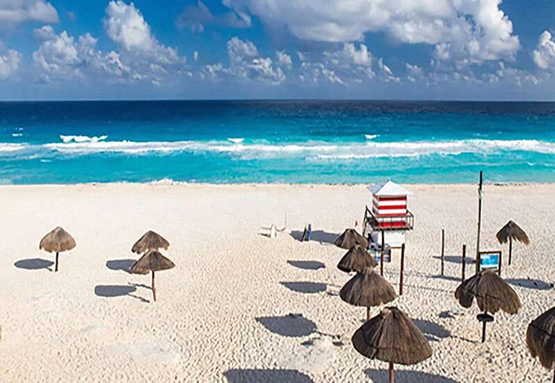 Cancun: Hop-On-Hop-Off Sightseeing Bus Tour - Why the panoramic upper deck is both good and hard