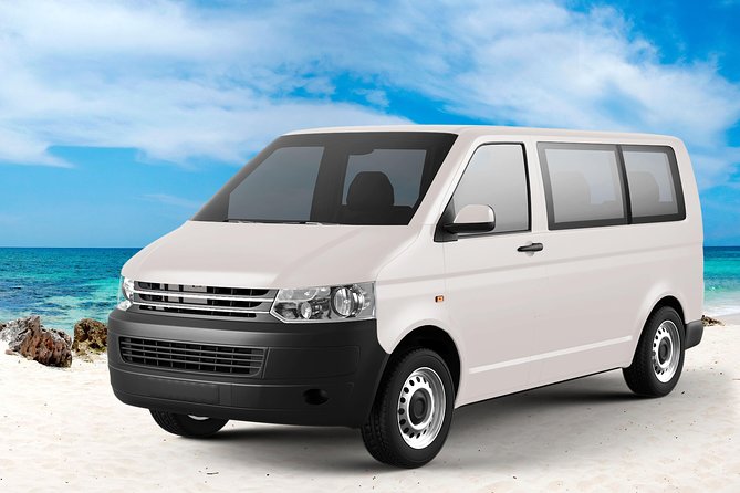 Cancun Hotel to Airport Shuttle Transportation - Who should use this service
