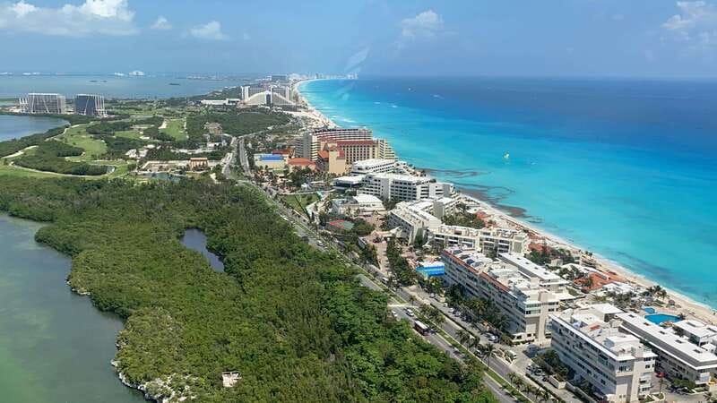 Cancun Hotel Zone: Panoramic Flight - Who should book this flight?
