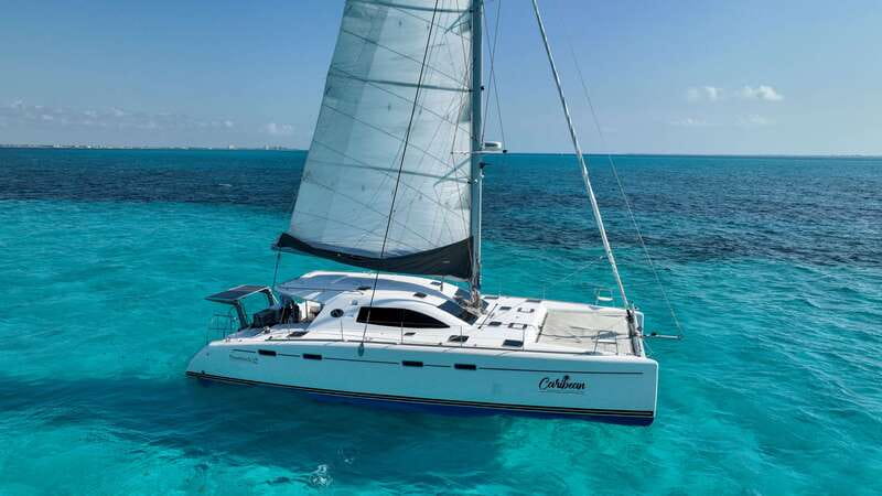 Cancun: Isla Mujeres Catamaran + Coco Bongo Show - Key details before you book