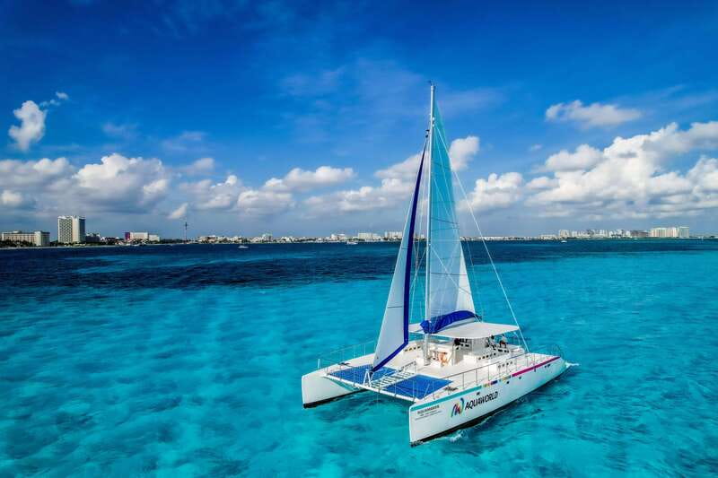 Cancun: Isla Mujeres Catamaran Tour with Open Bar of Drinks - The first 30 minutes on the catamaran