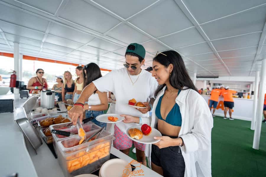 Cancun: Isla Mujeres Full Day Dancer Cruise - Meco Reef brings the first splash