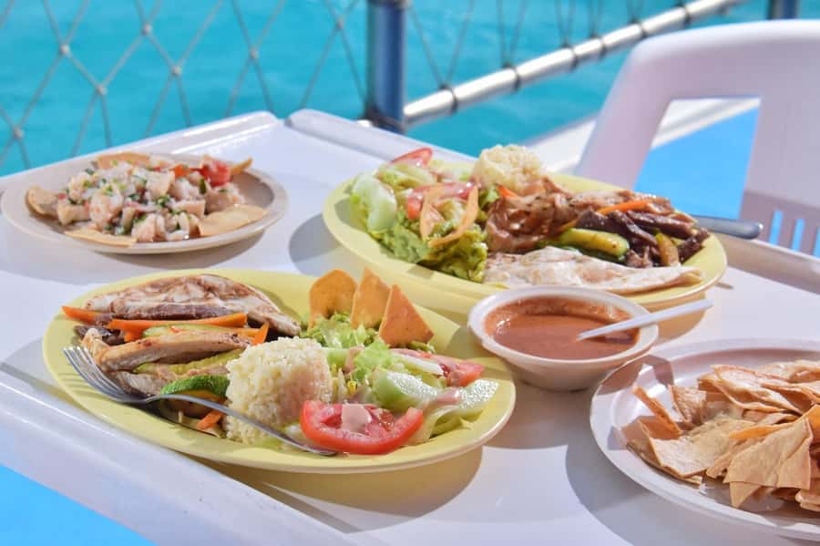 Cancun: Isla Mujeres Full Day Dancer Cruise - Breakfast is simple, but lunch carries the day