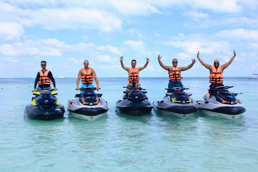 Cancun: Jet Ski Rental in Ocean Side - The important issue with drone photos and videos