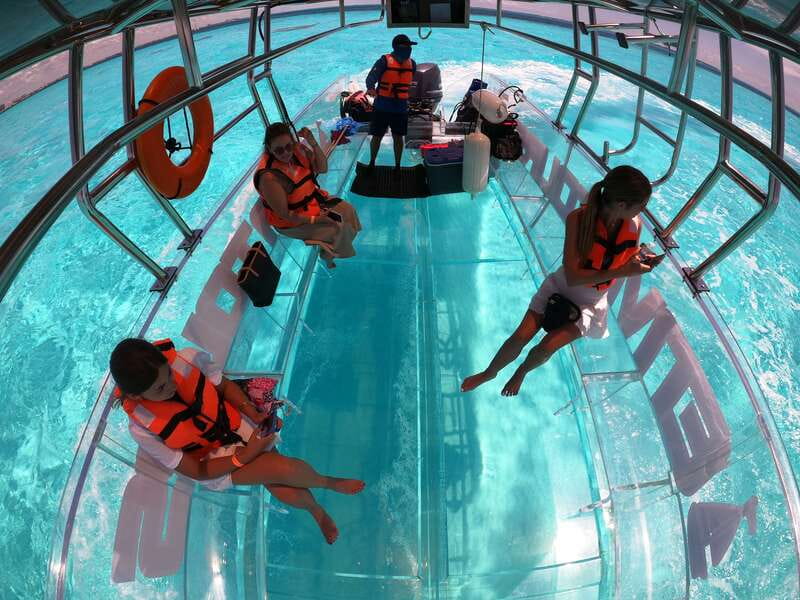 Cancún: Nichupté Lagoon Transparent Boat Tour with Drinks - What a transparent boat adds to a Cancún lagoon cruise